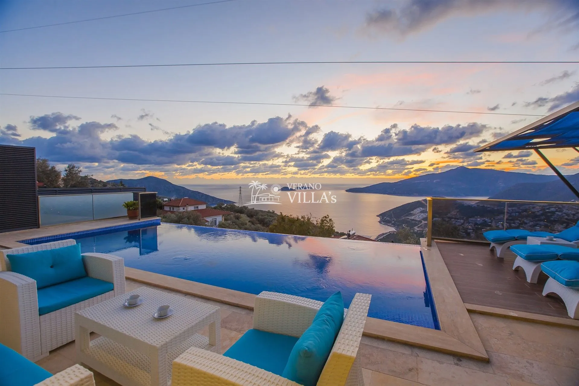 Villa Aura